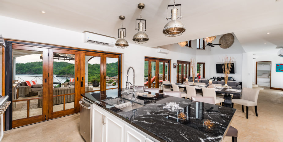 Huge kitchen Island